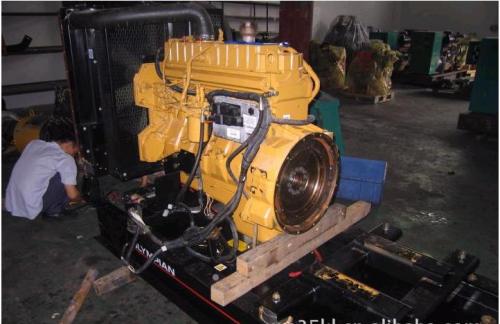 大连柴油发电机维修_COPY